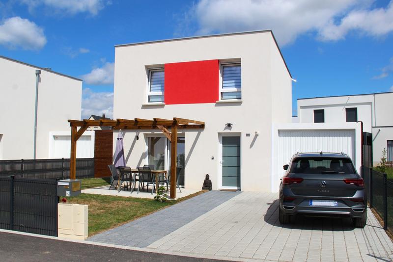 Maison - 90 m² - 5 pièces