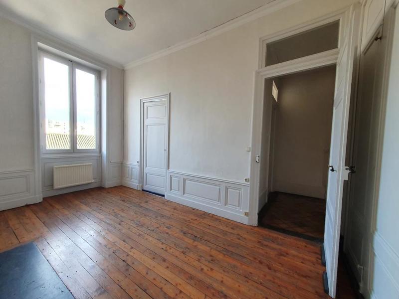 Appartement - 93 m² - 3 pièces