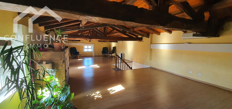 Corps de ferme - 203 m² - 7 pièces