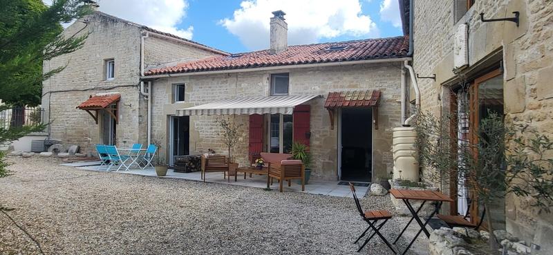 Maison ancienne - 309 m² - 13 pièces