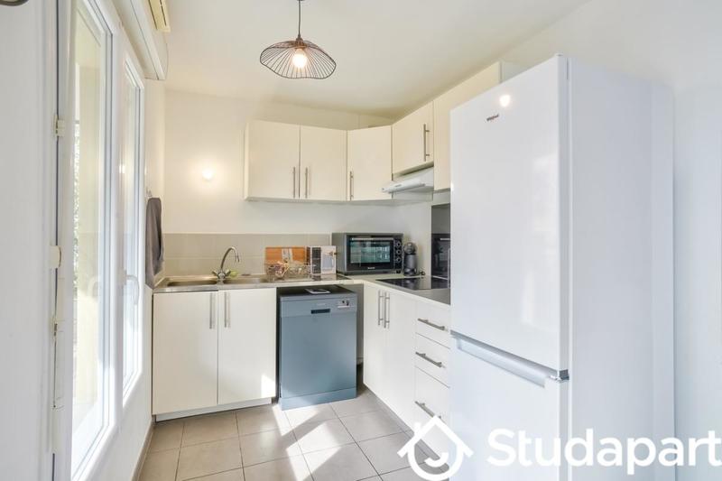 Chambre - 9 m² - 1 pièce