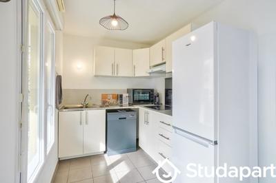 Chambre - 9 m² - 1 pièce