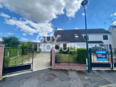 Maison - 93 m² - 5 pièces