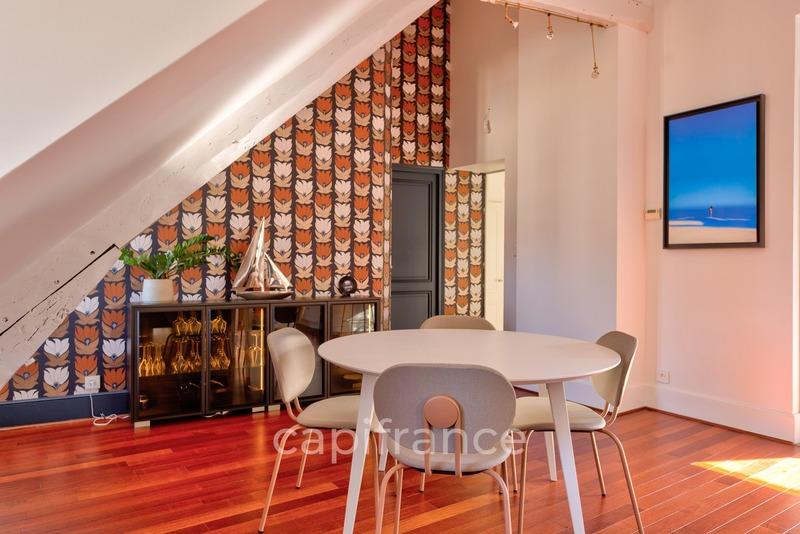 Appartement bourgeois - 124 m² - 5 pièces
