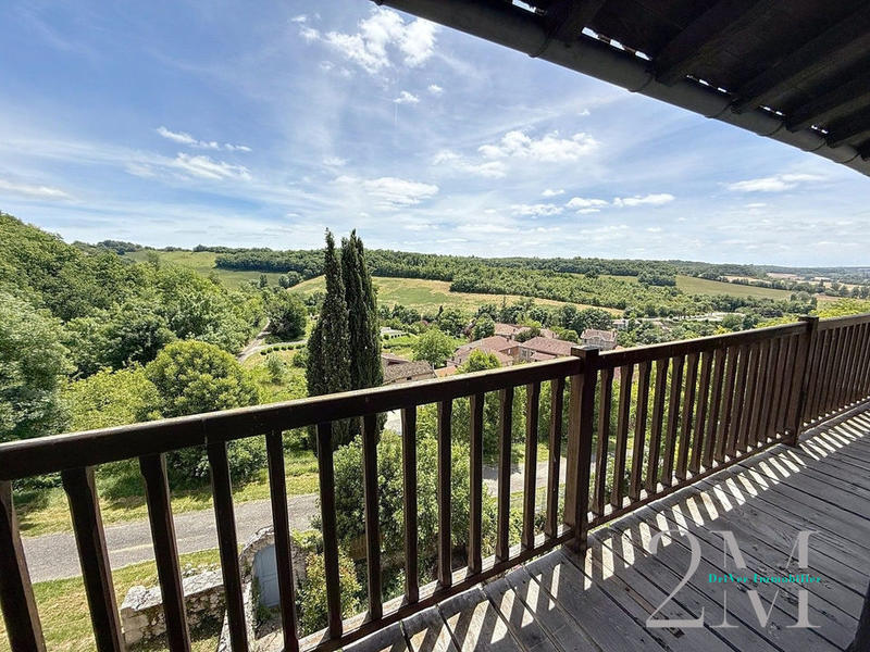 Maison de village - 220 m² - 6 pièces