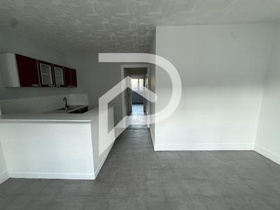 Immeuble - 180 m² - 8 pièces