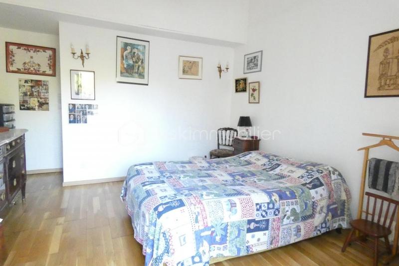 Maison traditionnelle - 140 m² - 6 pièces