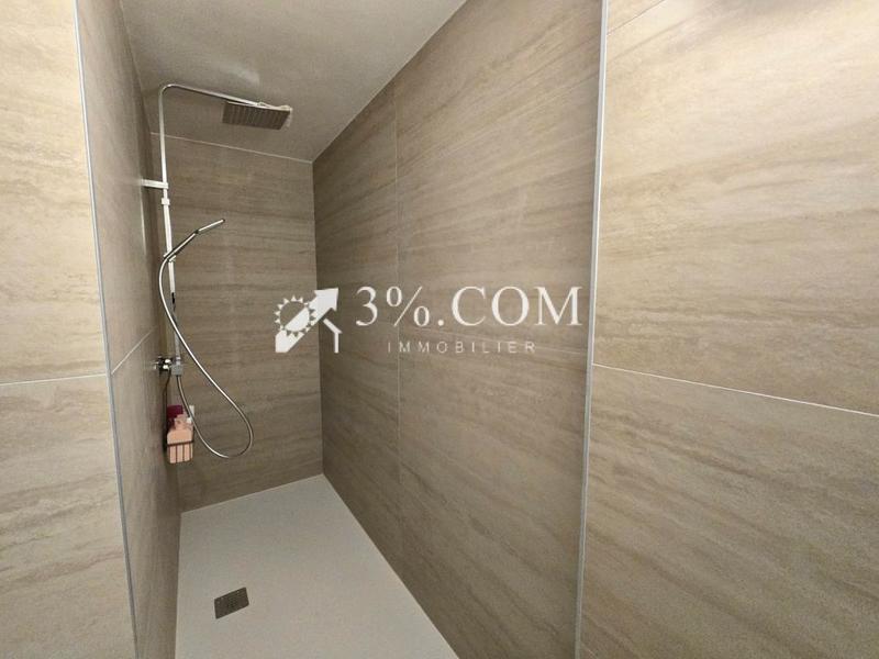 Loft - 144 m² - 5 pièces