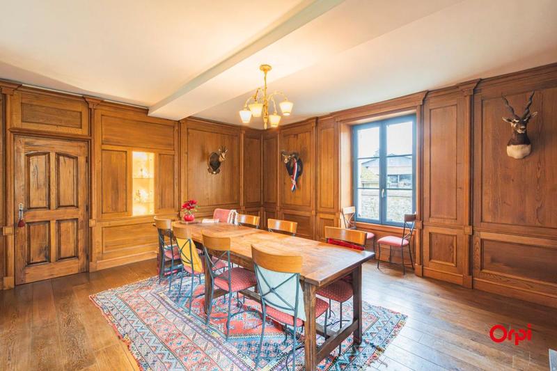 Propriété - 320 m² - 6 pièces