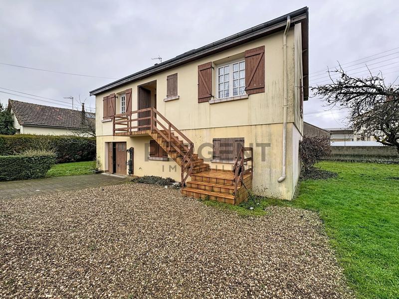 Maison - 97 m² - 6 pièces