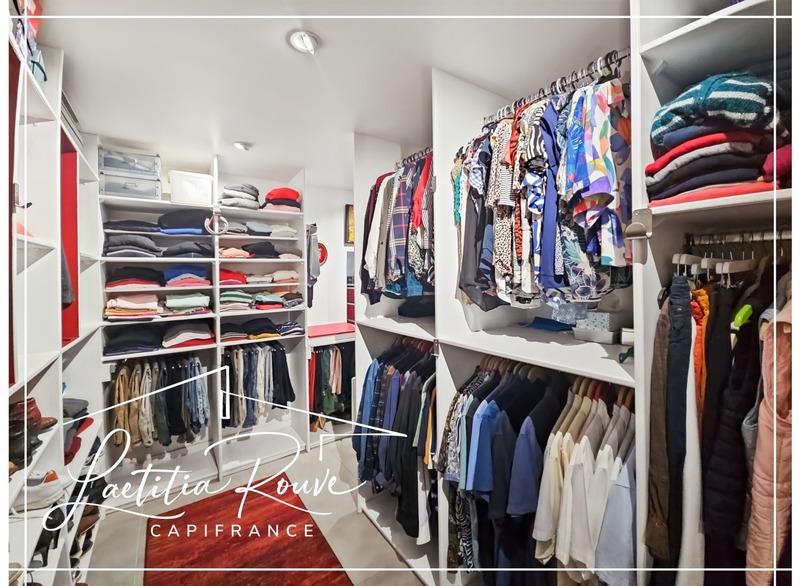 Appartement - 254 m² - 6 pièces