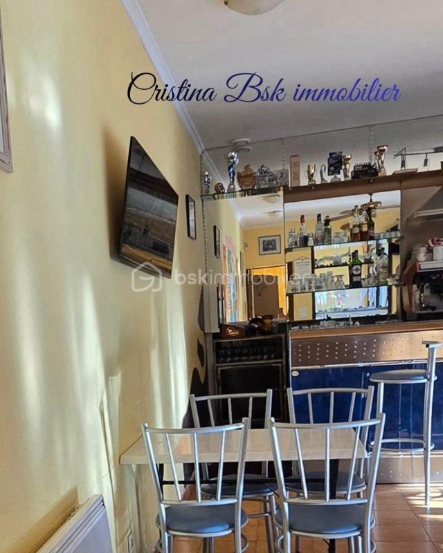 Local commercial - 270 m² - 7 pièces