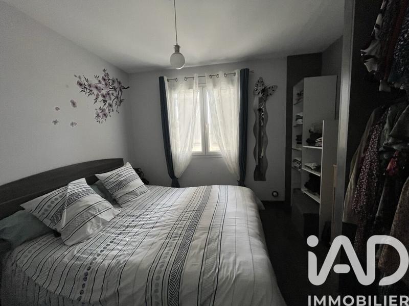 Maison - 240 m² - 11 pièces