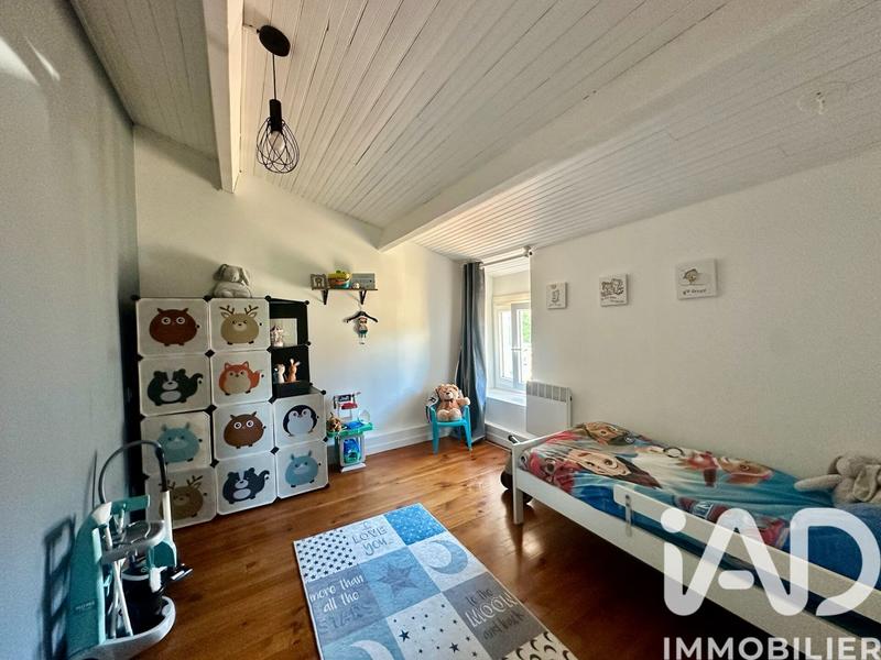 Maison - 203 m² - 7 pièces