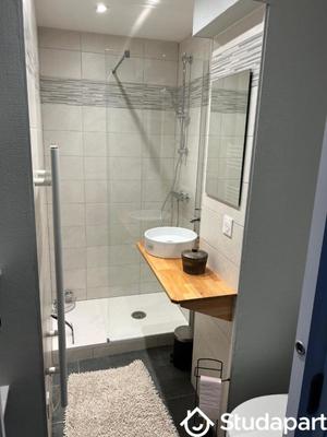 Chambre - 13 m² - 1 pièce