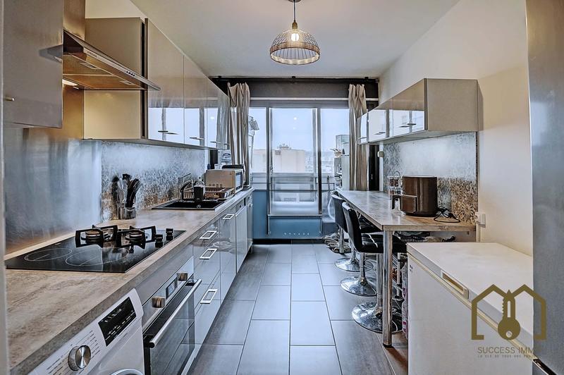 Appartement - 89 m² - 5 pièces