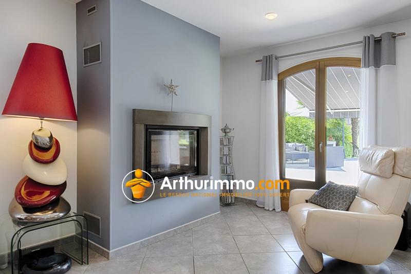 Maison - 181 m² - 6 pièces