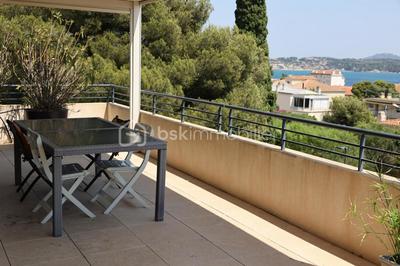 Appartement - 161 m² - 6 pièces