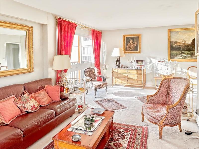 Appartement - 94 m² - 4 pièces