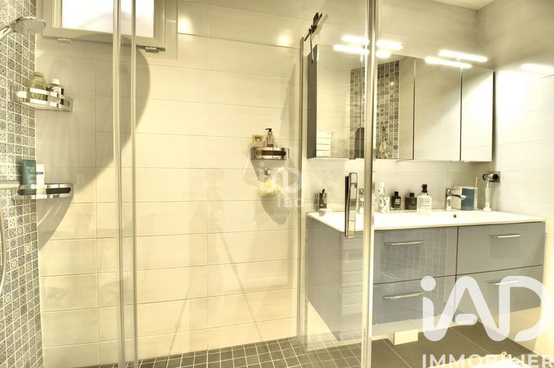 Maison - 194 m² - 7 pièces