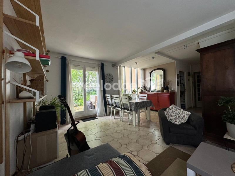 Appartement - 97 m² - 4 pièces