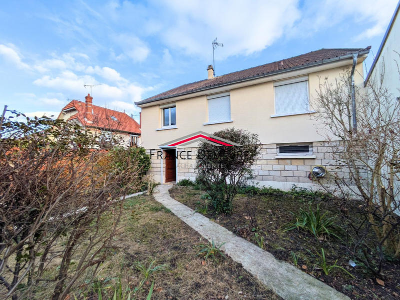 Maison - 91 m² - 5 pièces