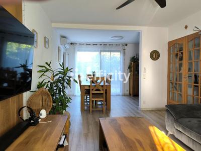 Pavillon - 98 m² - 5 pièces