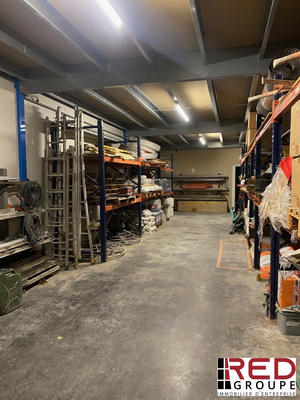 Entrepôt - 210 m²