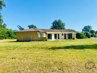 Maison - 145 m² - 5 pièces