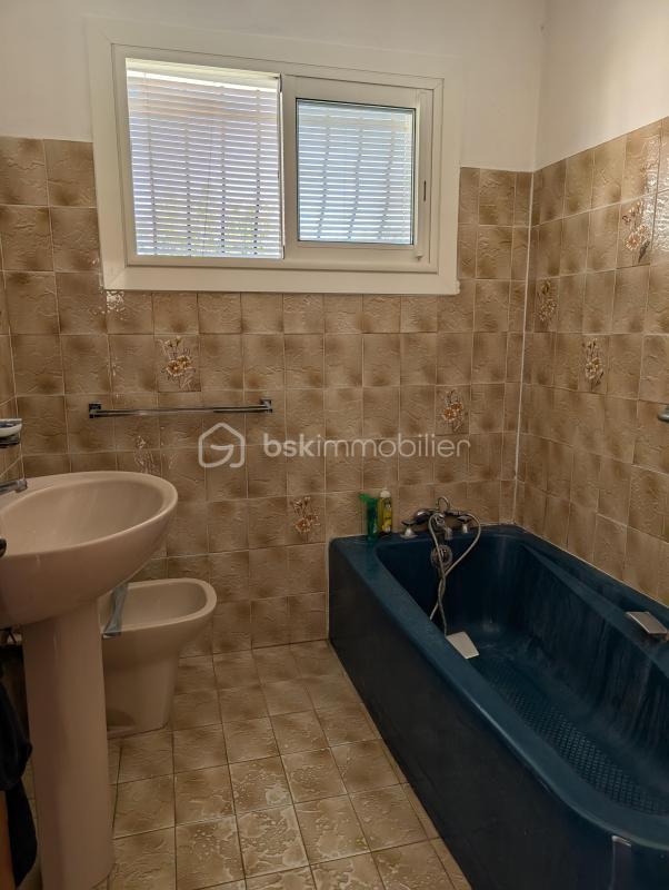 Maison traditionnelle - 114 m² - 5 pièces