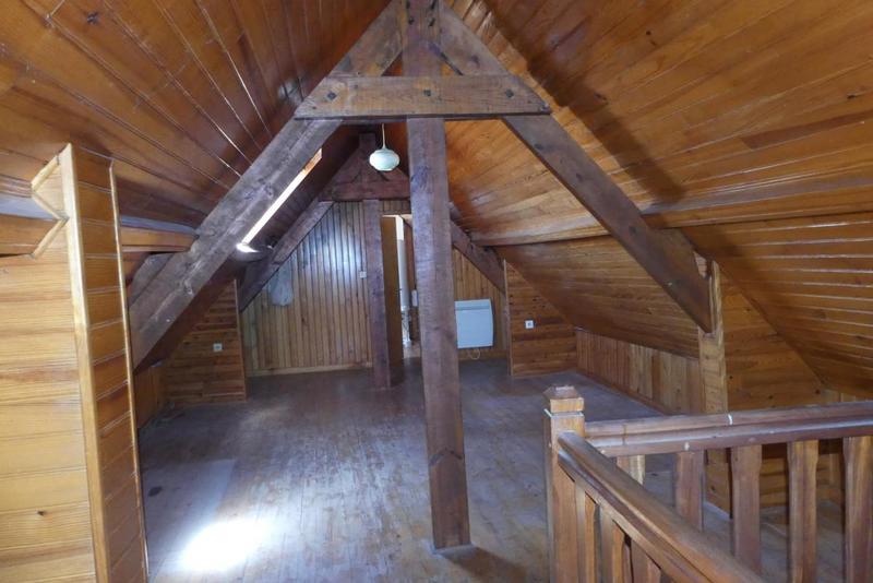 Maison traditionnelle - 95 m² - 4 pièces