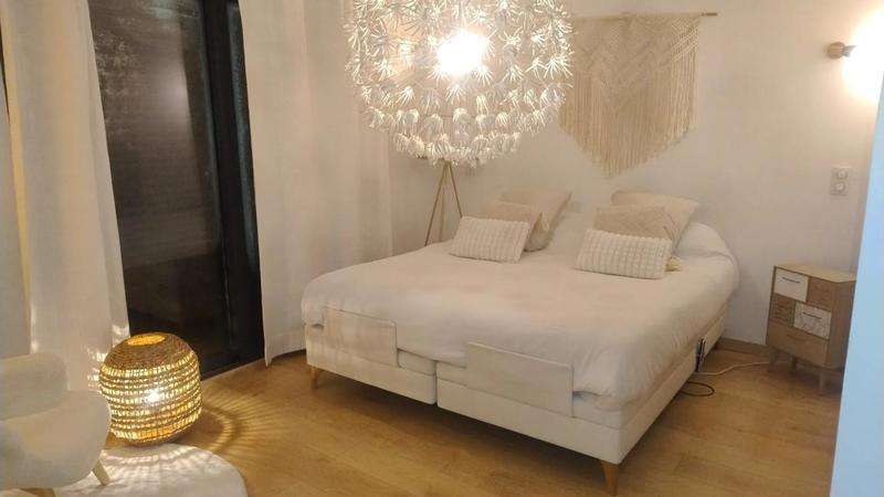 Maison - 252 m² - 11 pièces