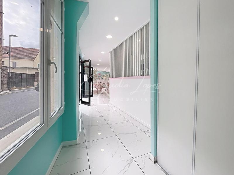 Local commercial - 80 m² - 1 pièce