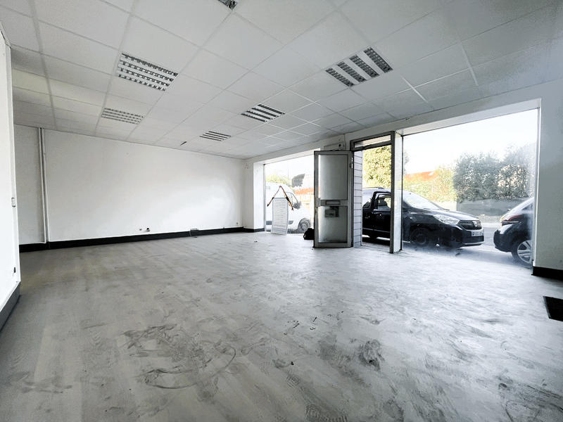 Local commercial - 69 m² - 2 pièces