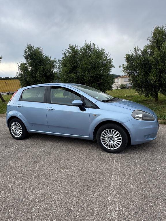 Fiat Grande Punto 1.4i 80/ Revision Ok/ Embrayage Ok