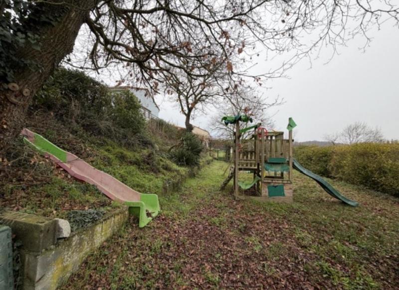 Maison - 138 m² - 5 pièces