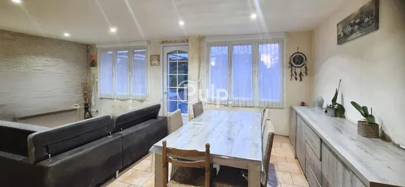 Maison - 83 m² - 4 pièces