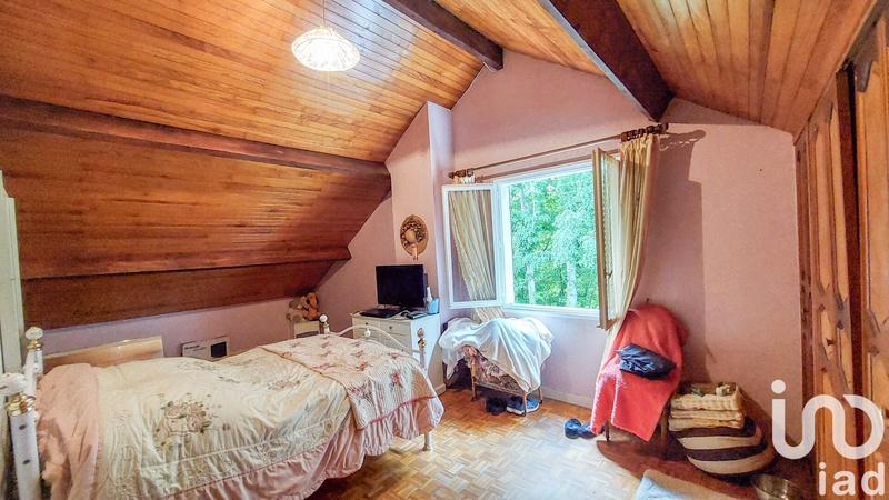 Maison - 215 m² - 8 pièces