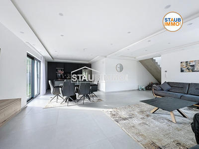 Maison - 165 m² - 6 pièces