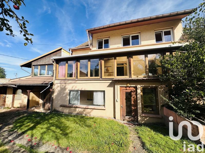 Maison - 180 m² - 10 pièces