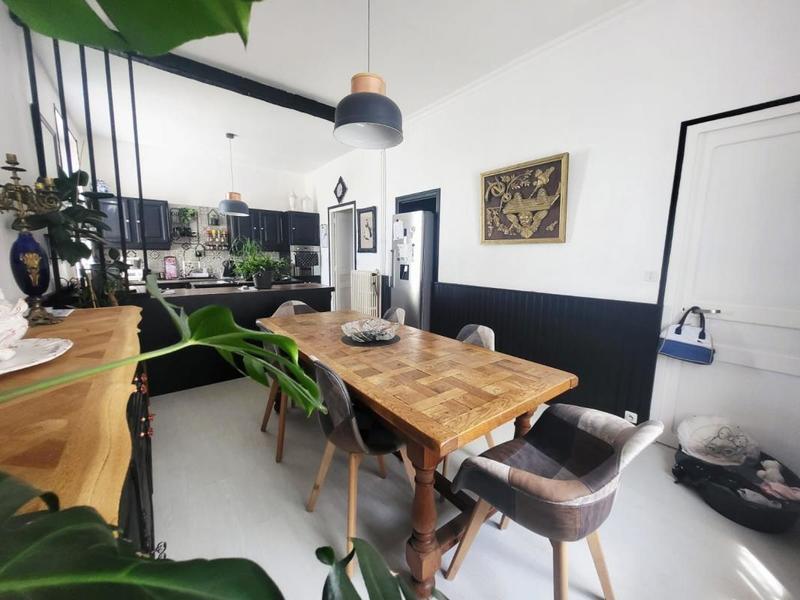 Maison - 175 m² - 8 pièces