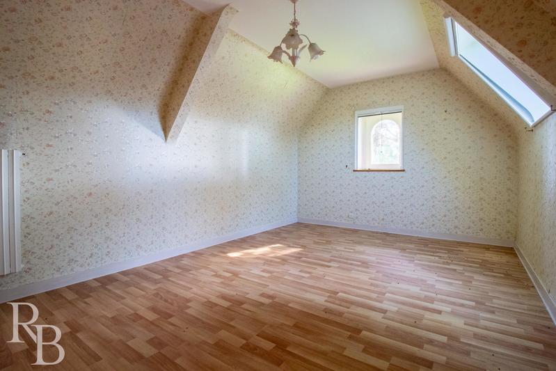 Maison - 168 m² - 7 pièces