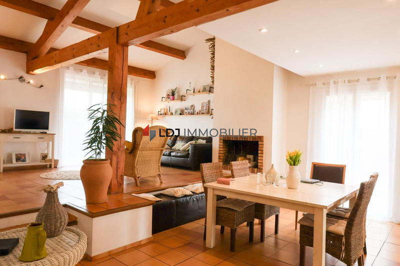 Maison contemporaine - 132 m² - 6 pièces