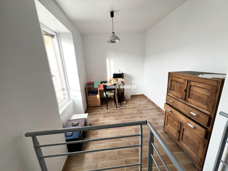 Maison - 181 m² - 6 pièces