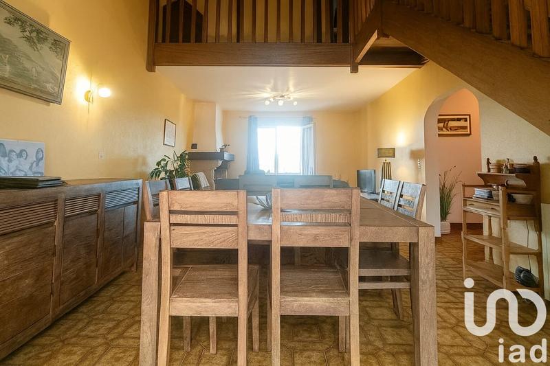 Maison - 158 m² - 8 pièces