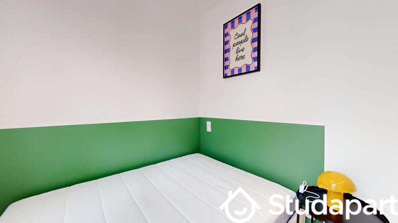 Chambre - 11 m² - 1 pièce