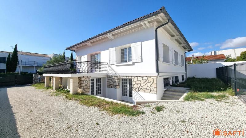 Maison - 160 m² - 8 pièces