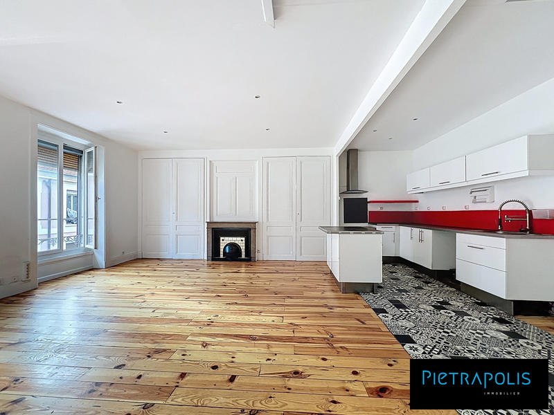 Duplex - 167 m² - 6 pièces