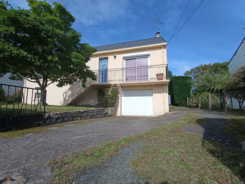 Maison - 98 m² - 6 pièces