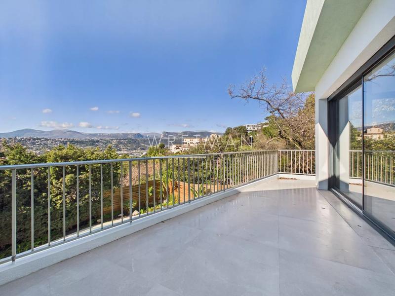 Villa - 212 m² - 6 pièces